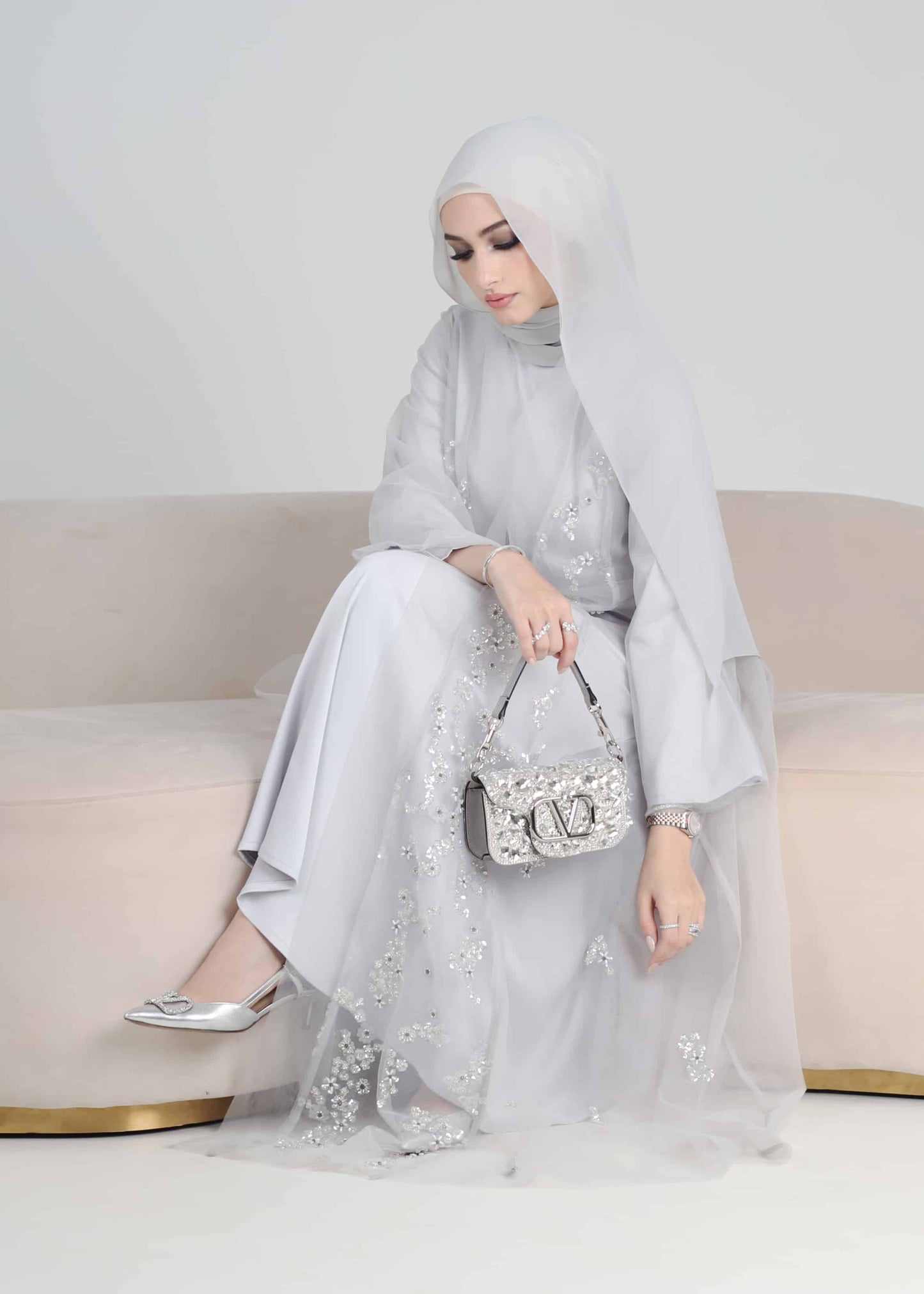 MINOR DEFECT RANYA ABAYA PETITE (GREY)