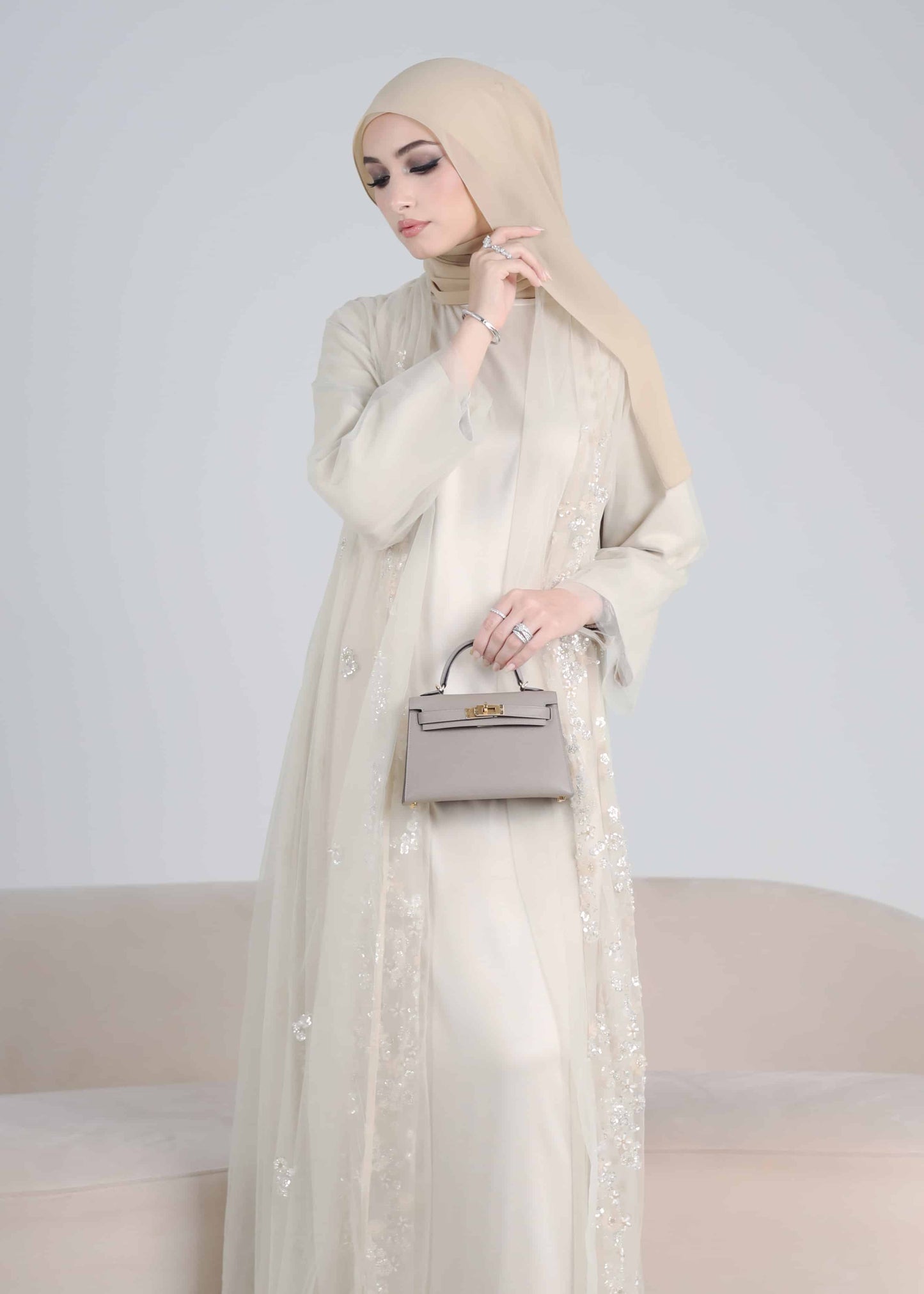 RANYA ABAYA TALL (CHAMPAGNE)