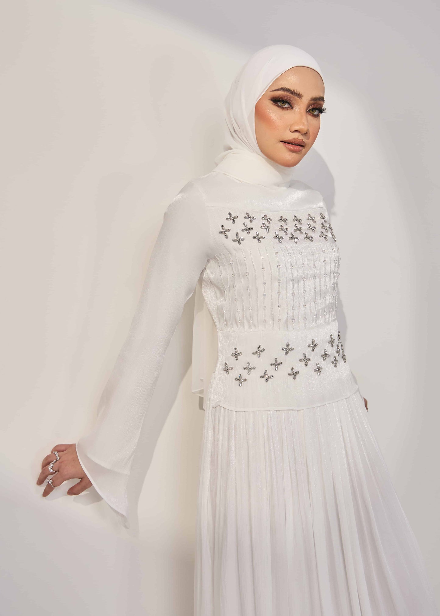 ELYSIA DRESS (OFF WHITE)