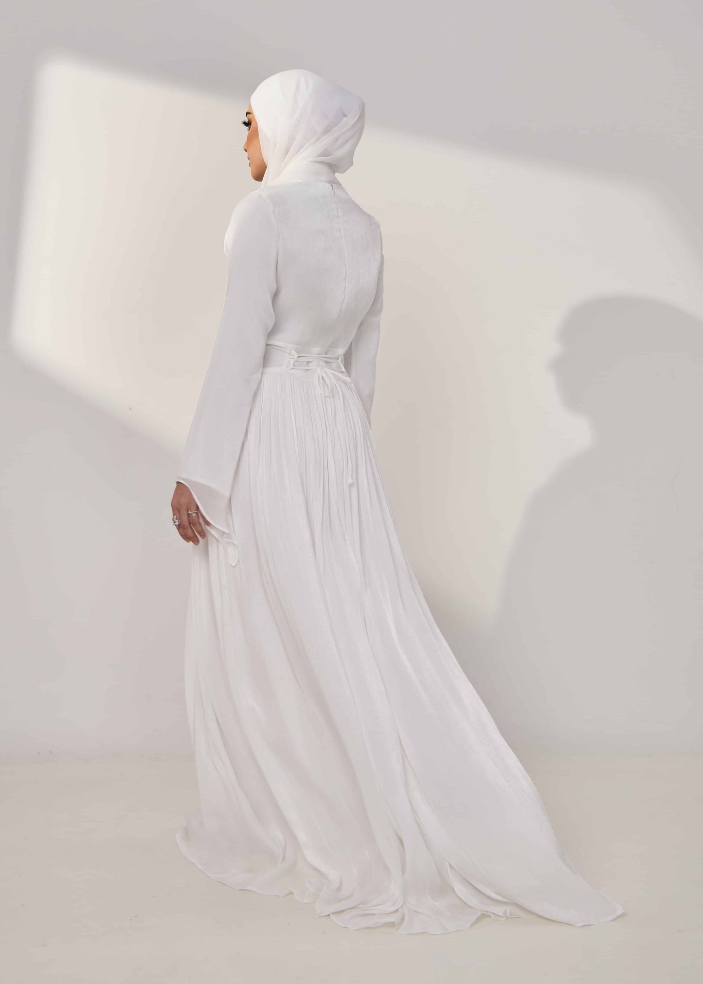 ELYSIA DRESS (OFF WHITE)